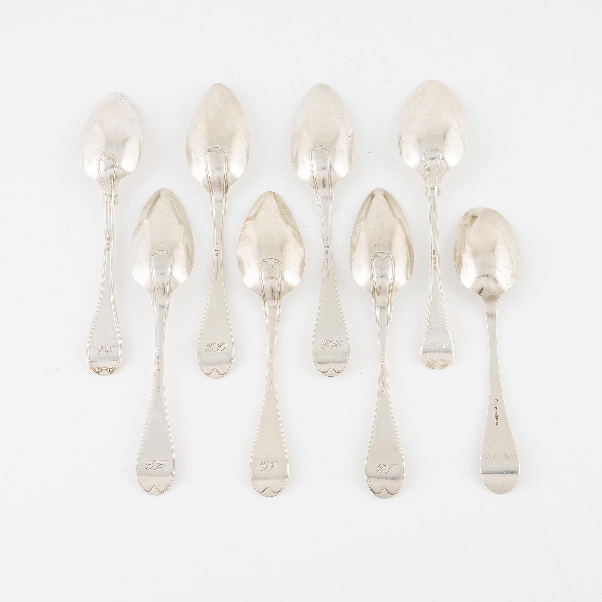 Skedar, 8 st, silver, bl.a Nils Wendelius, Uppsala, 1826.