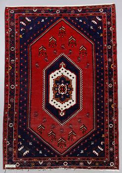 MATTA, orient. Ca 300 x 207 cm.
