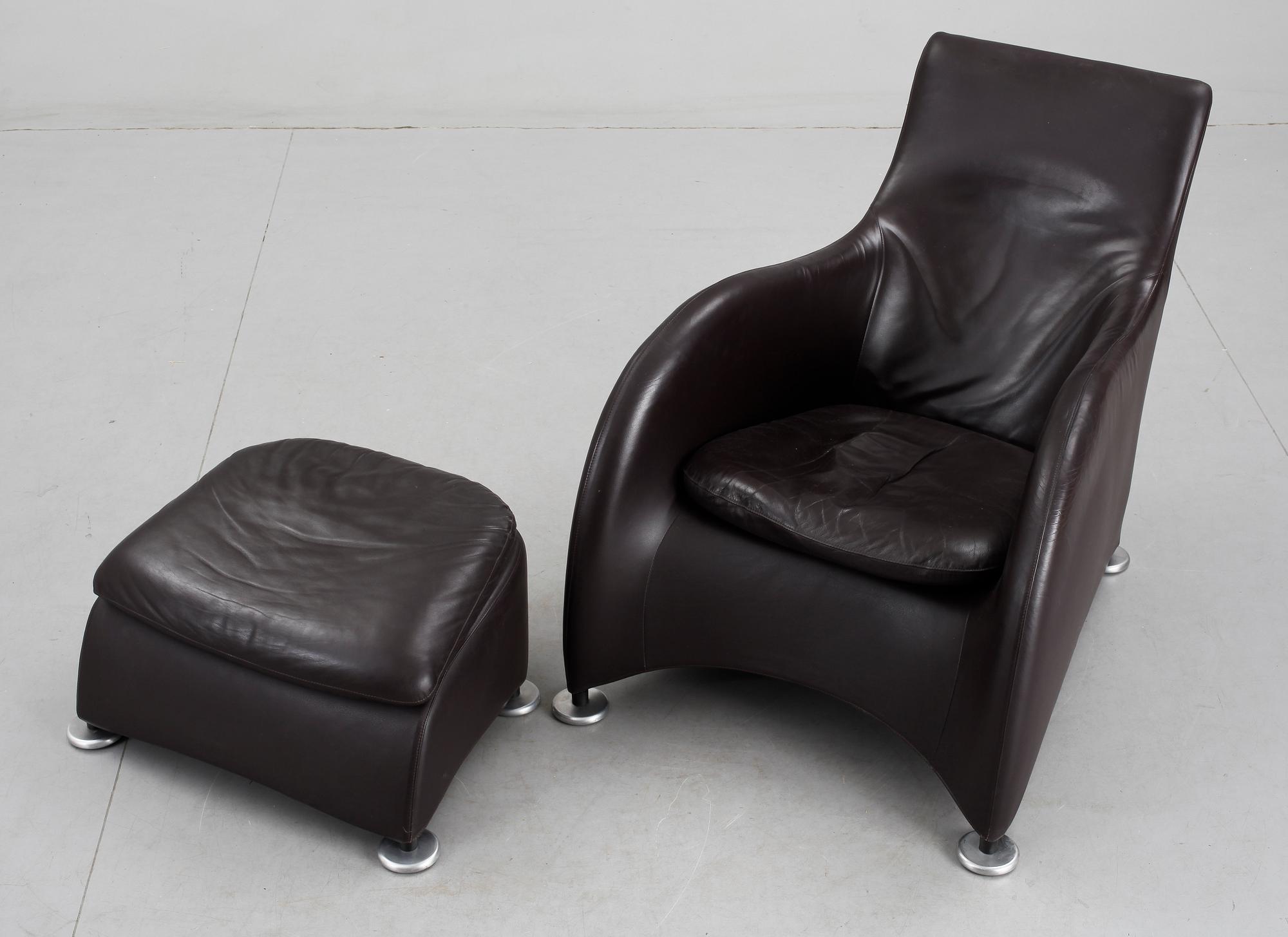 FÅTÖLJ SAMT FOTPALL, "Loge", Gerard Van den Berg, Montis, 1989.