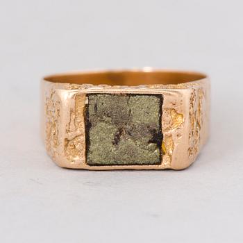 BJÖRN WECKSTRÖM, TIEPIN and CUFFLINKS, 14K gold, copper ore. Lapponia 1967-72.