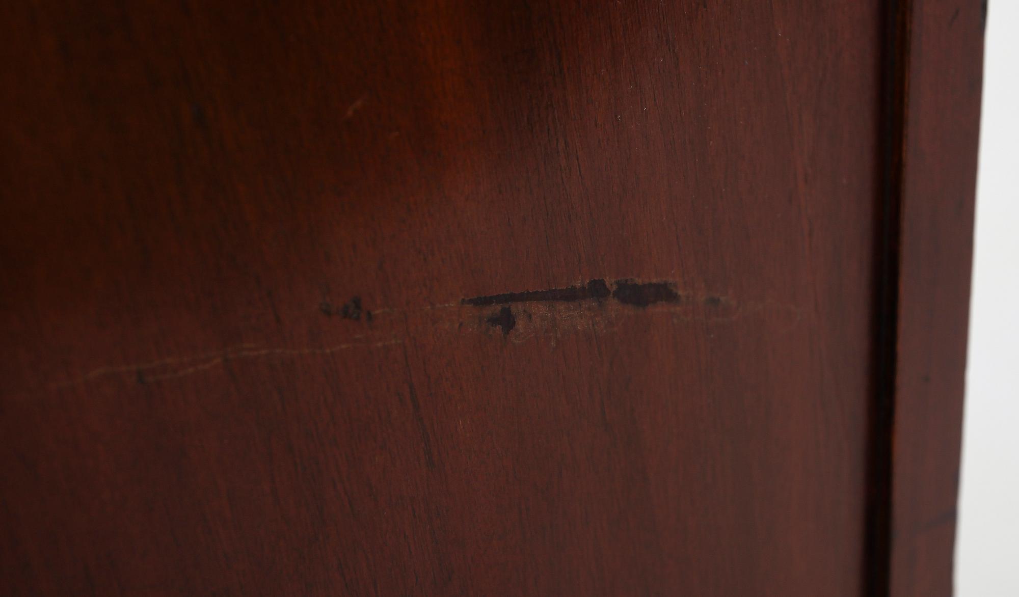 VITRINSKÅP, England, 1900-talets första hälft.