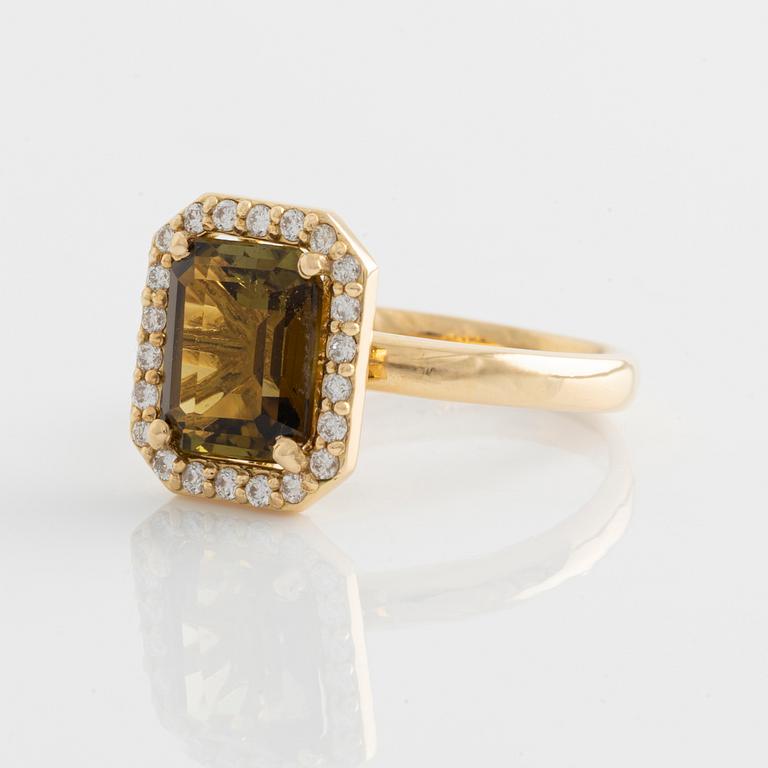 Ring, cocktail ring with tourmaline and brilliant-cut diamonds.