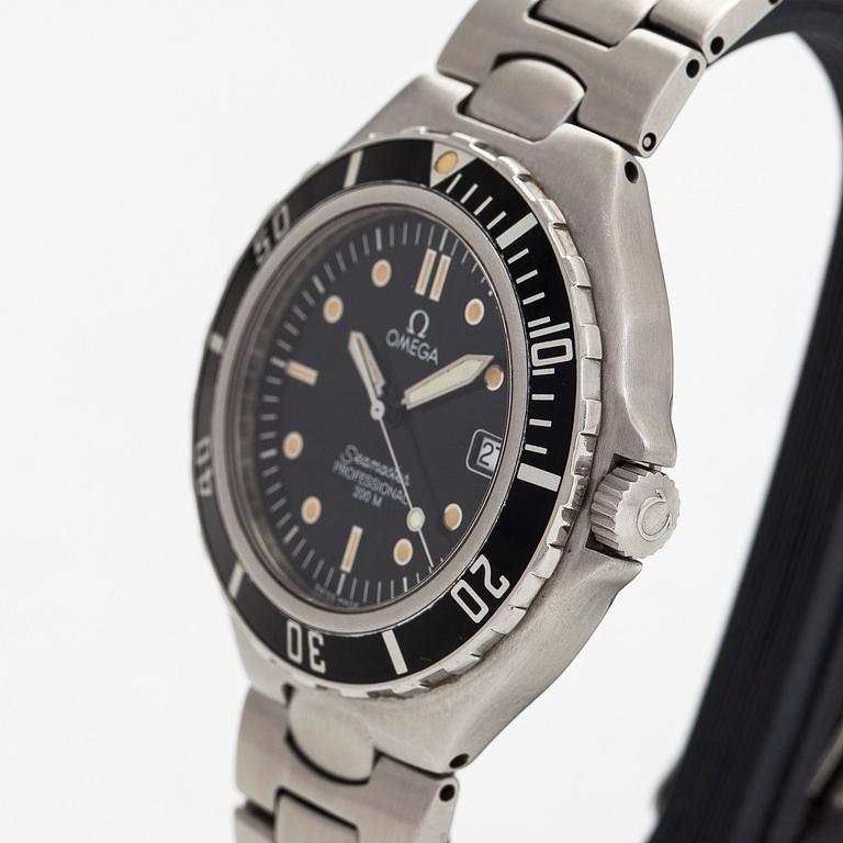 Omega, Seamaster, Professional, 200 M, "Pre-Bond", rannekello, 38 mm.