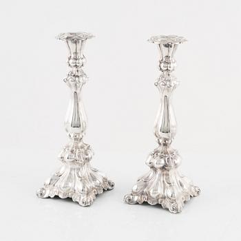 Ljusstakar, ett par, silver, barockstil, svensk importstämpel, 1900-tal.
