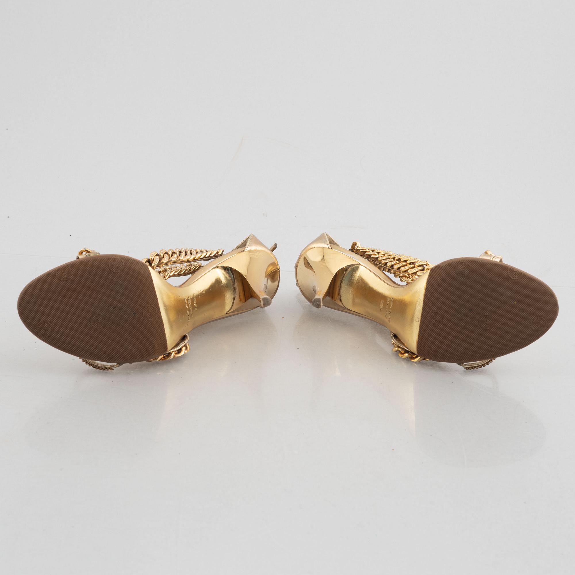 Guiseppe Zanotti for Balmain, a pair of sandals, size 39 1/2.