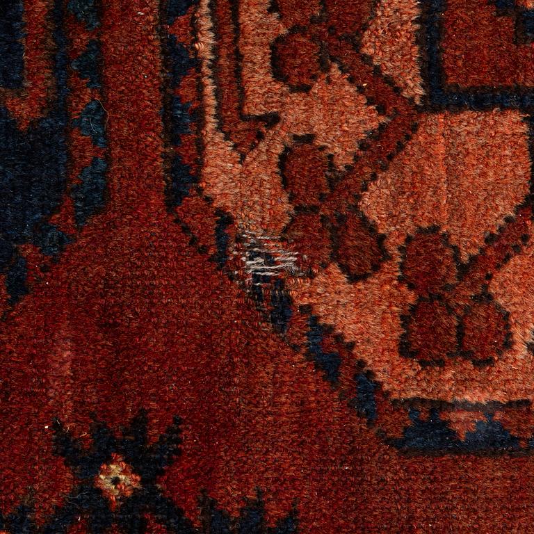Matta, Turkmen, semiantik, ca 330 x 258 cm.
