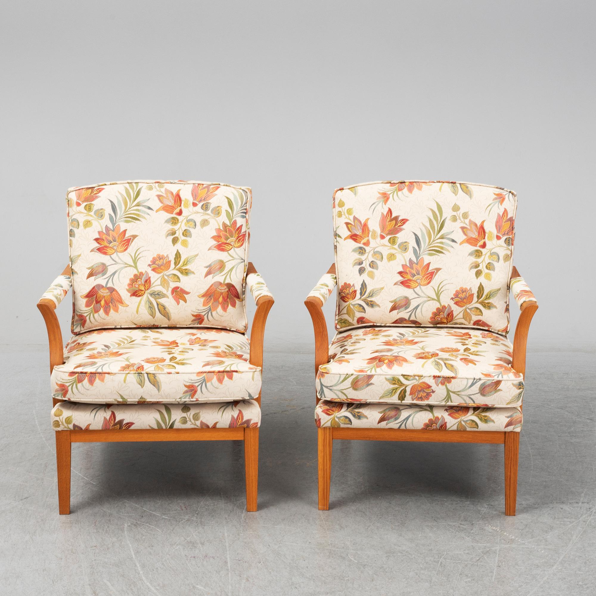 BRÖDERNA ANDERSSON, A pair of 20th/21st century easy chairs.