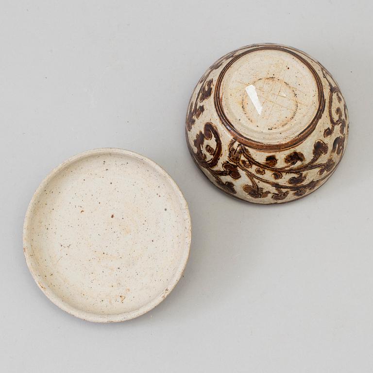 A Sawankhalok box with cover, 15th Century.