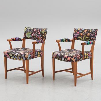 Josef Frank, karmstolar, ett par, modell 695, Firma Svenskt Tenn.