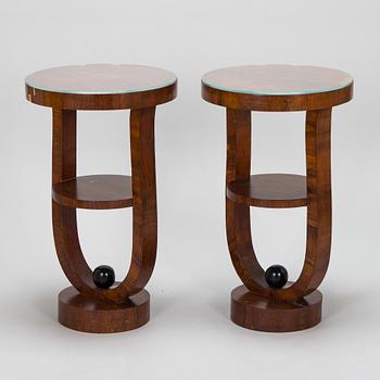 Sivupöytä-/yöpöytäpari, Art Deco -tyyli, nykyaikainen valmistus.
