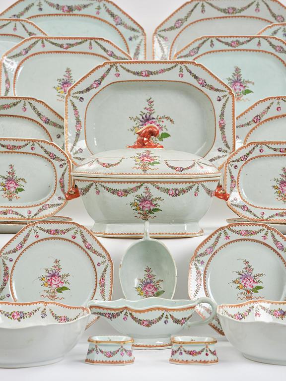 An extensive famille rose dinner service, Qing dynasty, Qianlong (1736-95). (106 pieces).