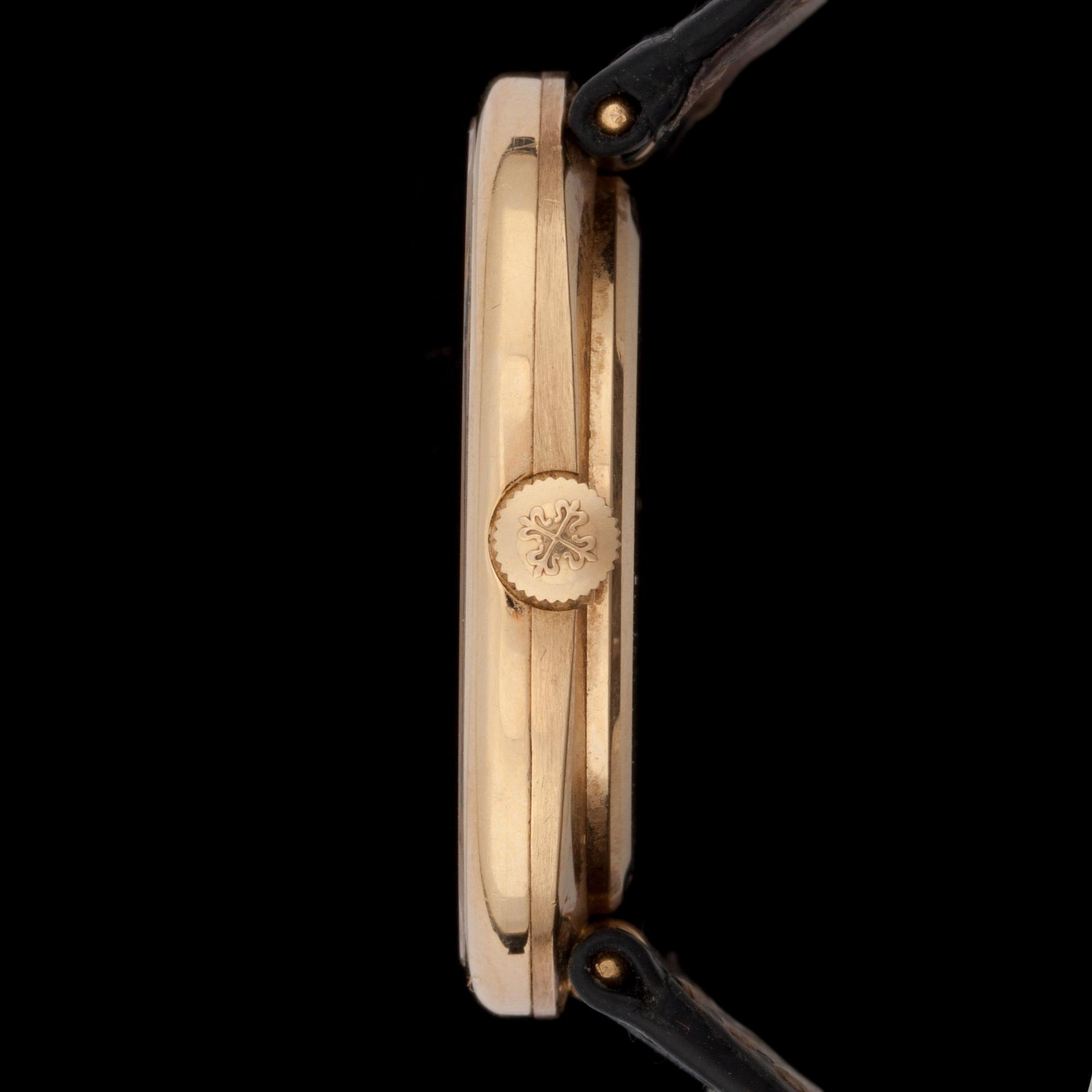Patek Philippe - Golden Ellipse. Guld. 22 mm x 27 mm.