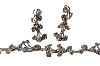 COLLIER samt ÖRHÄNGEN, 18 K vitguld med akvamariner. Vikt ca 83 gr.