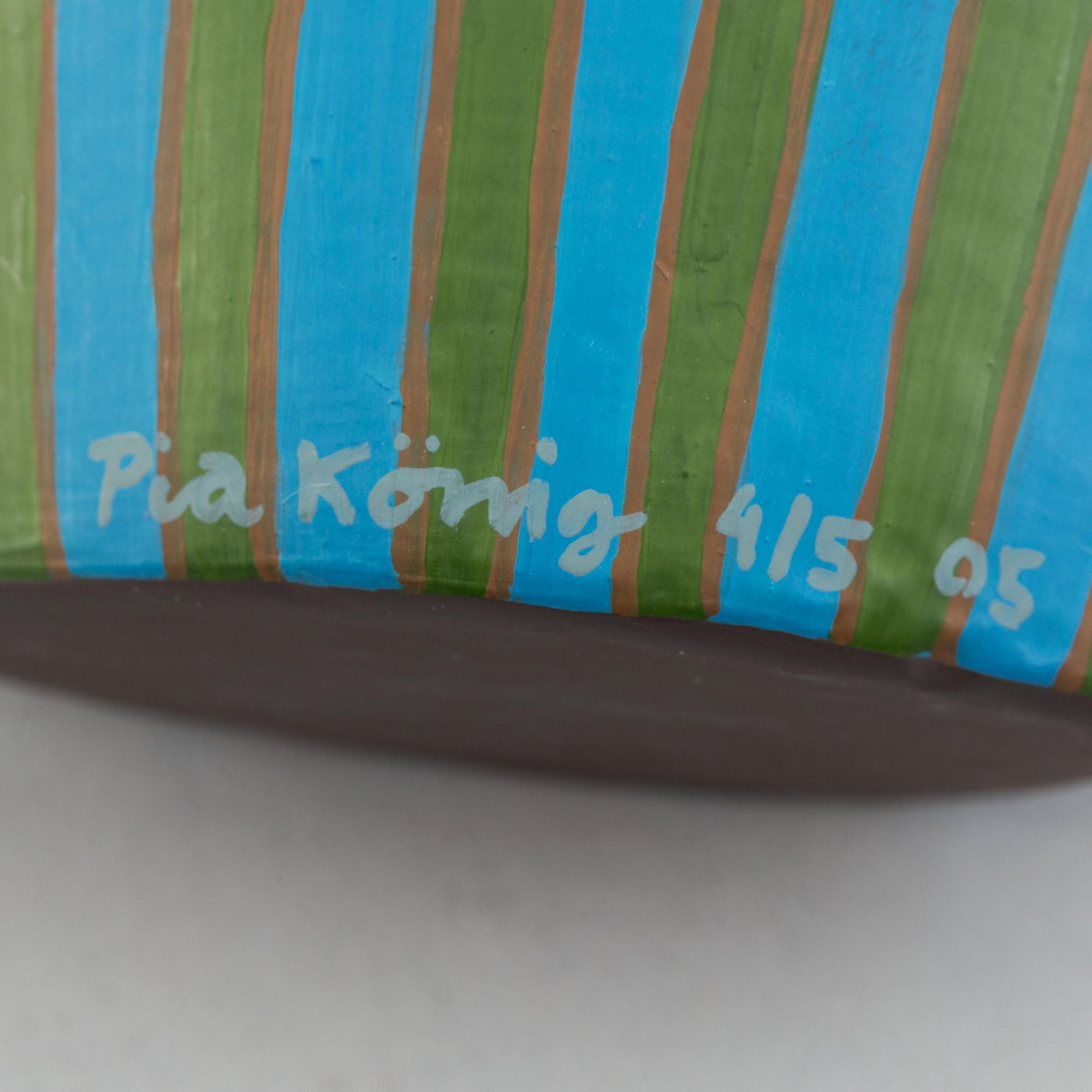 Pia König, a sculpture group with shelf, signed and numbered 5/5, 3/5, 2/5. and 1/5 and dated 2005.