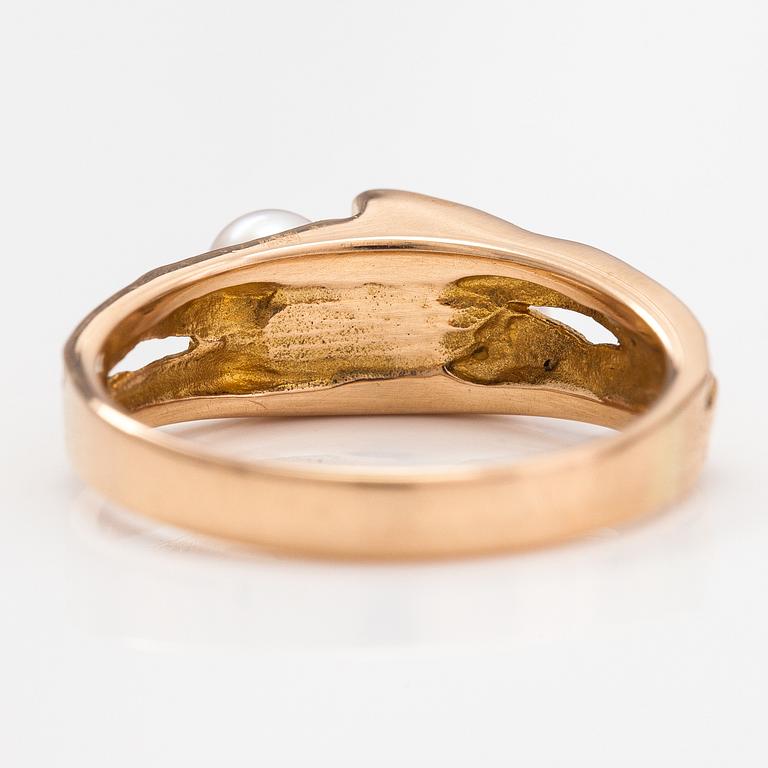 Björn Weckström, Ring "Viskning", 14K guld och odlade pärlor. Lapponia 1994.