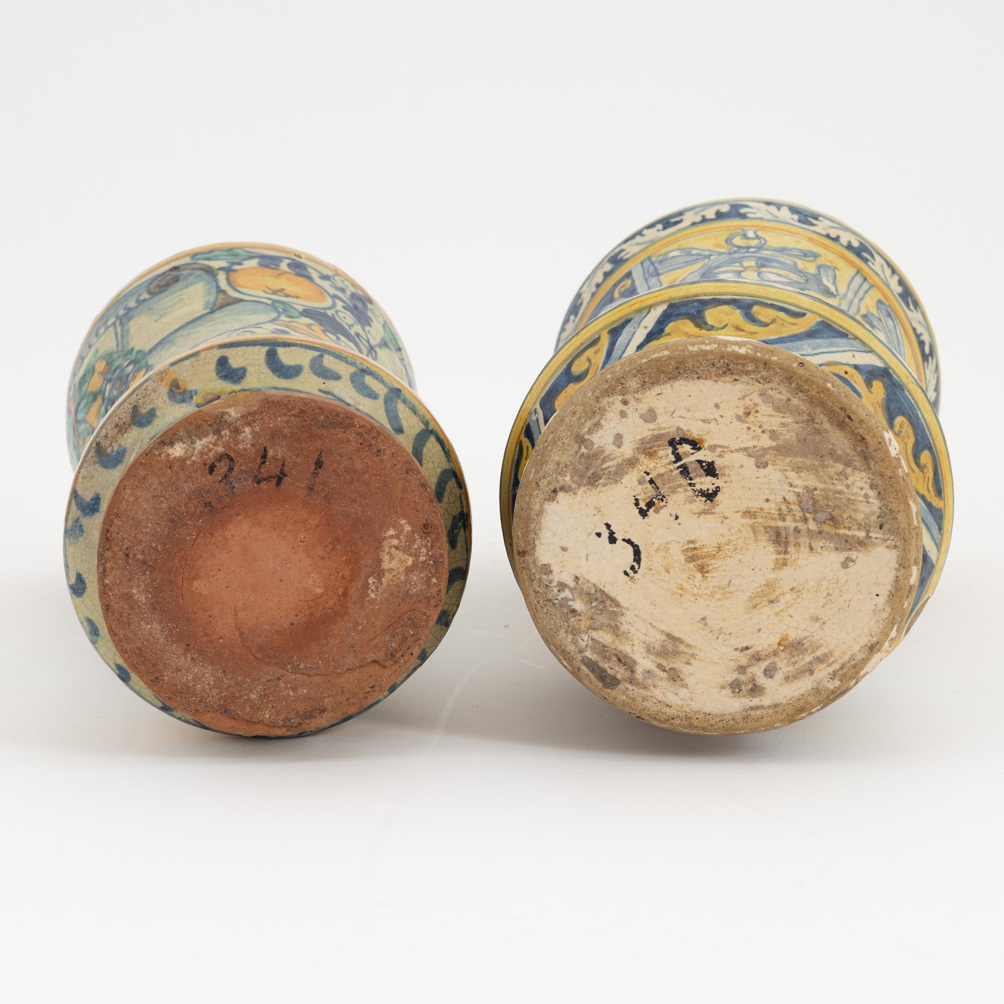Two Albarello faience apothcahry jars, 16th/17th Century.