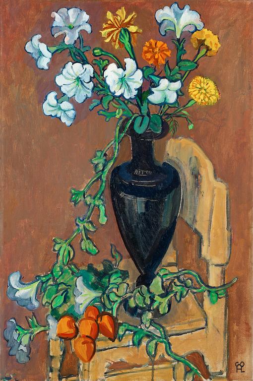 Hilding Linnqvist, Flowers in a vase on a chair.
