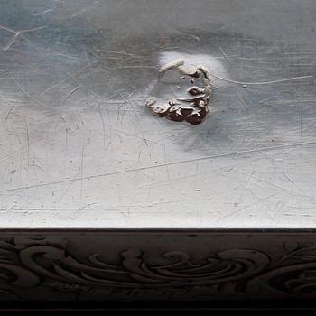 DOSOR, 2 st, silver, 1800-/1900-tal. Vikt ca 212 gram.