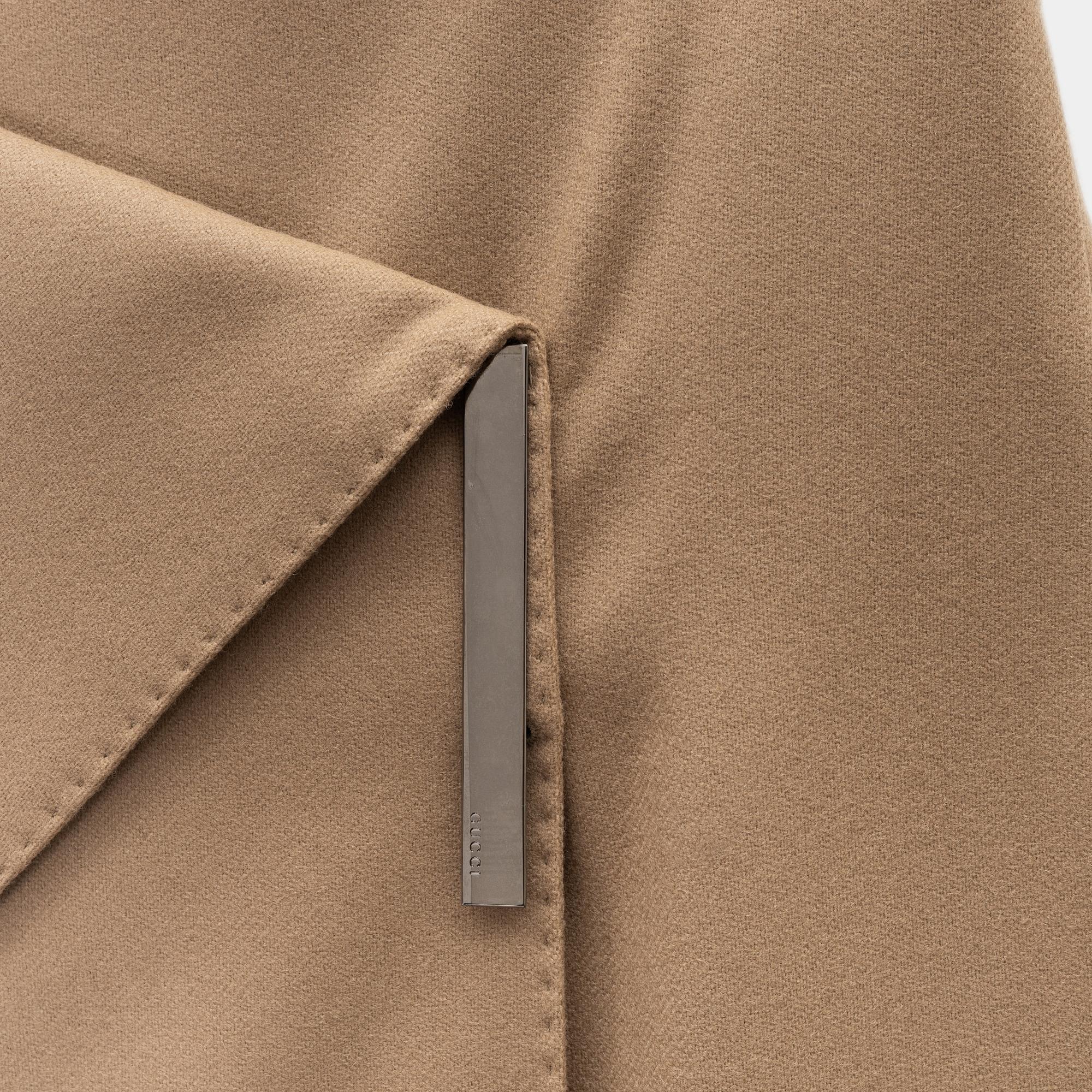 Gucci, a wool skirt, size 38.