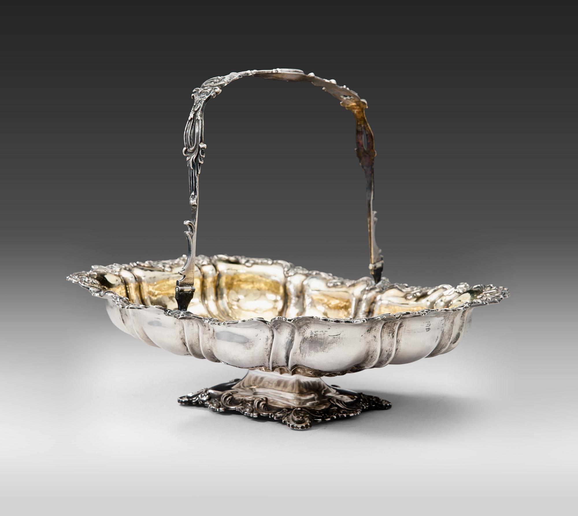 RYSK SILVER BRÖDKORG.