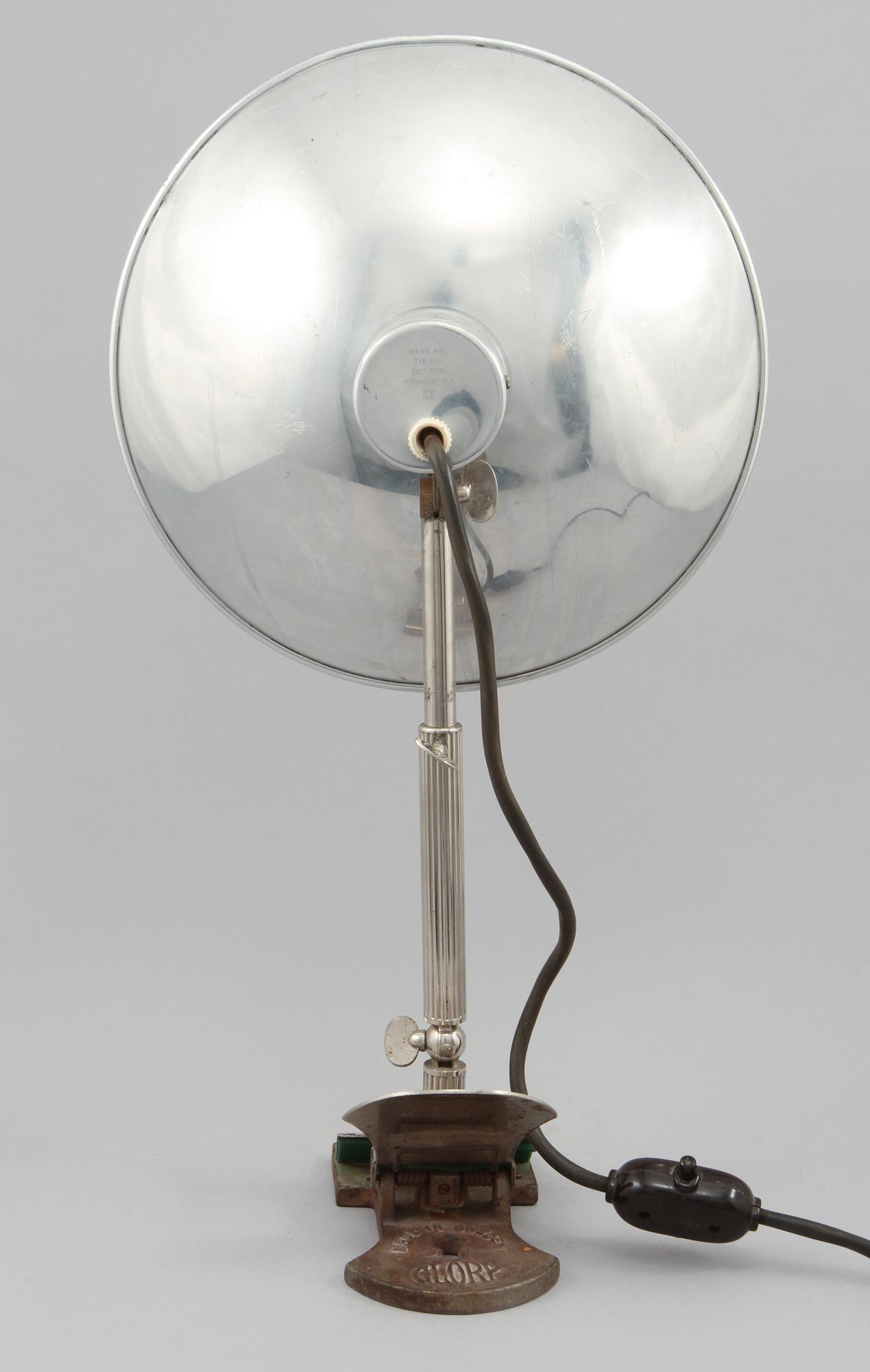 BORDSLAMPA, "Glory", 1900-talets första hälft.