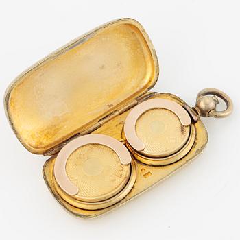 Pendant in gilded silver with two gold coins, 20 kr Oscar II 1875 and 5 rubles Nicholas II 1900.