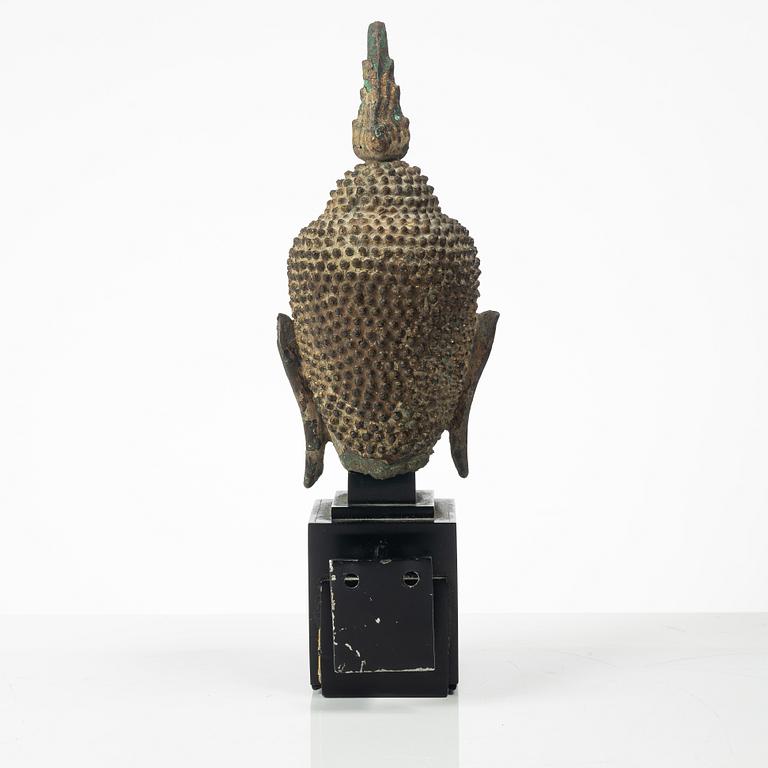 A head of a Buddha, Thailand, 19th century.
