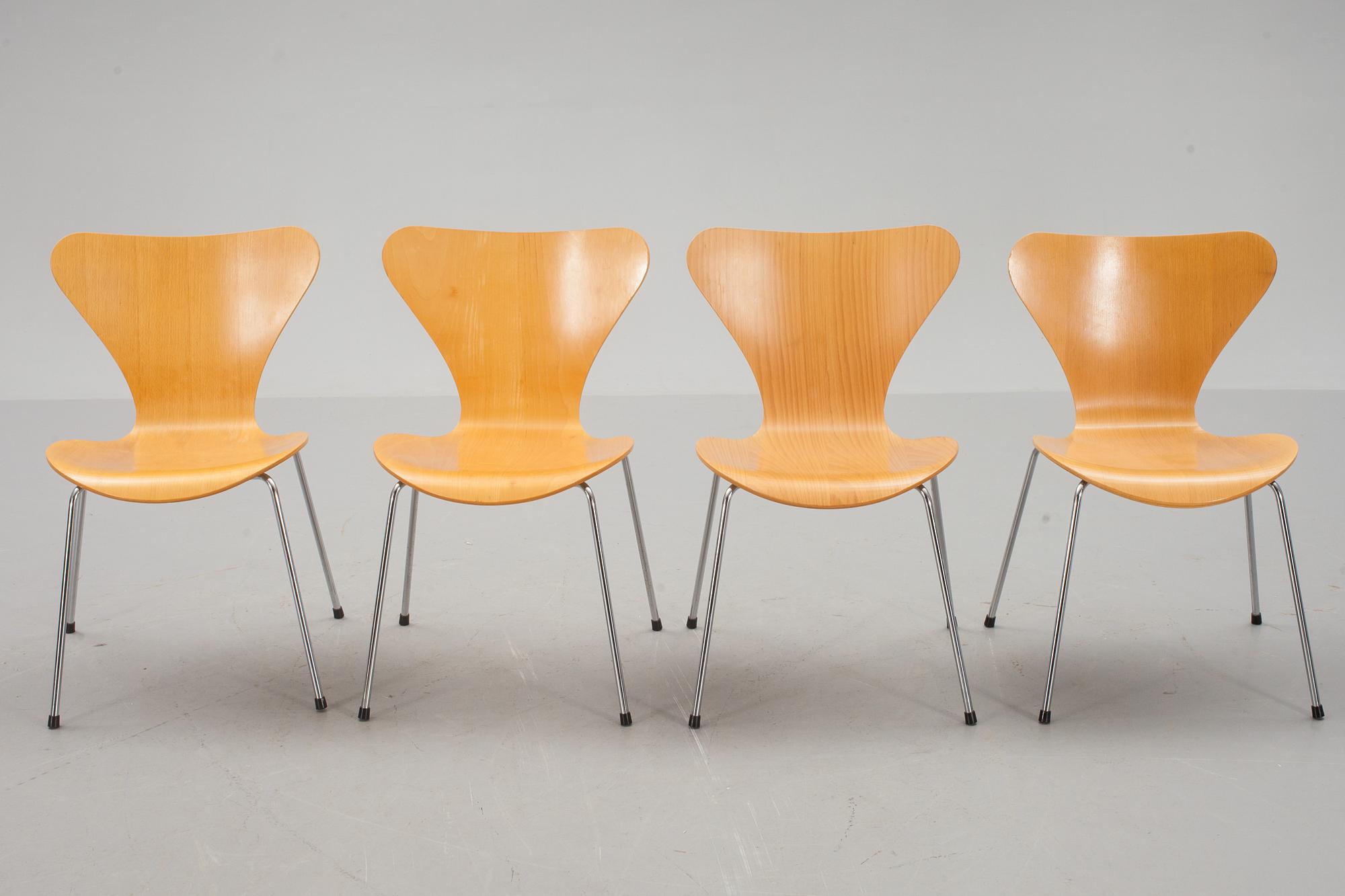 STOLAR, 4 st, "Sjuan", Arne Jacobsen, Fritz Hansen.