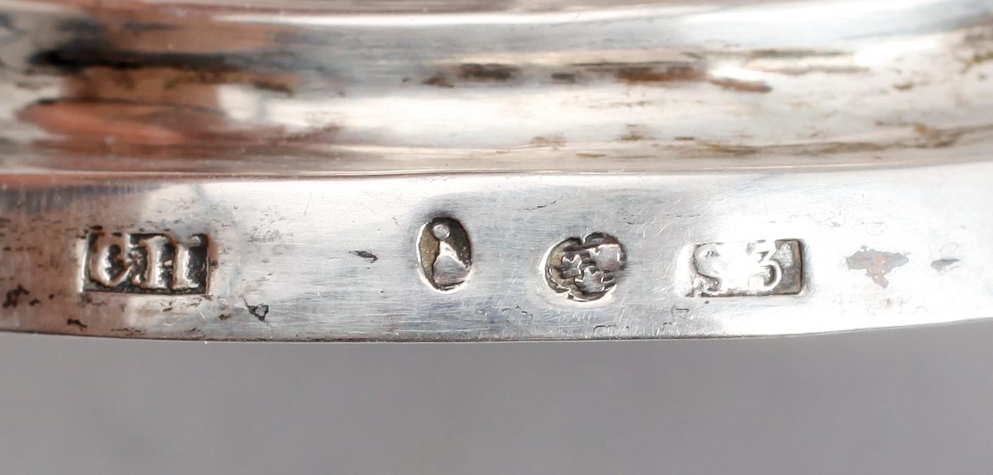 SUPKOPPAR, 2 st, silver, svenska stämplar, tidigt 1800-tal. Vikt ca 61 gram.
