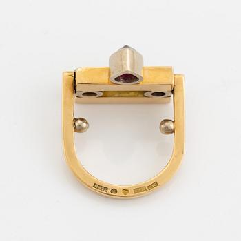 Mats Eskils, ring, Stockholm 1989, 18K rödguld, turmalin och rubiner.
