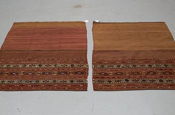 A pair of Turkmen chuvals, circa 154 x 103,5 and 150 x 102,5 cm.