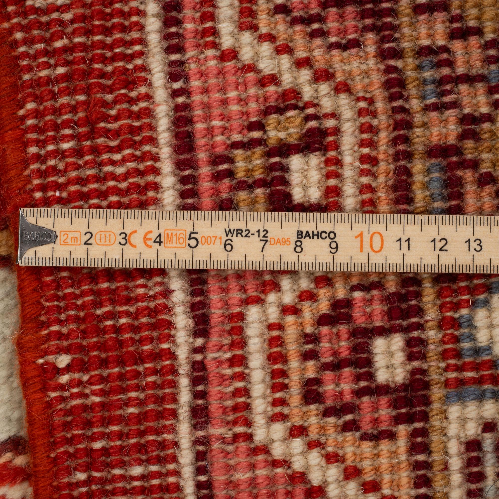 Matta, Västpersisk, Heriz-mönster, ca 380 x 301 cm.