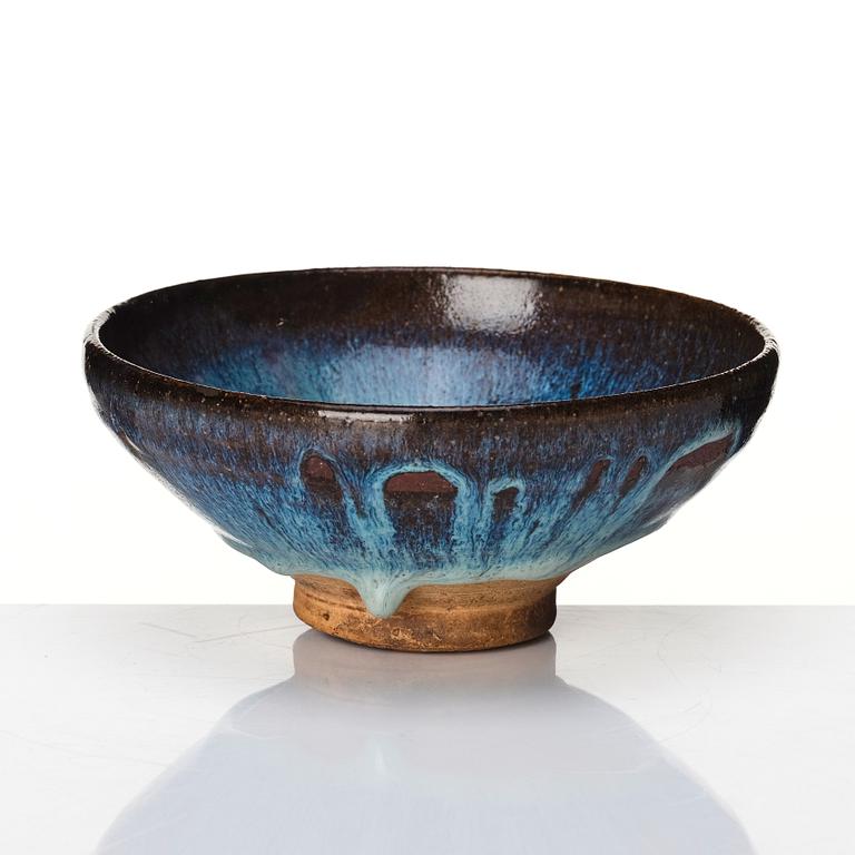 A lavender blue hairs fur glazed bowl, Song/Yuan dynasty.
