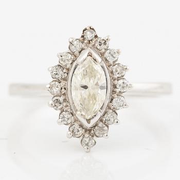 Ring in white gold with a navette-cut diamond and octagon-cut diamonds.