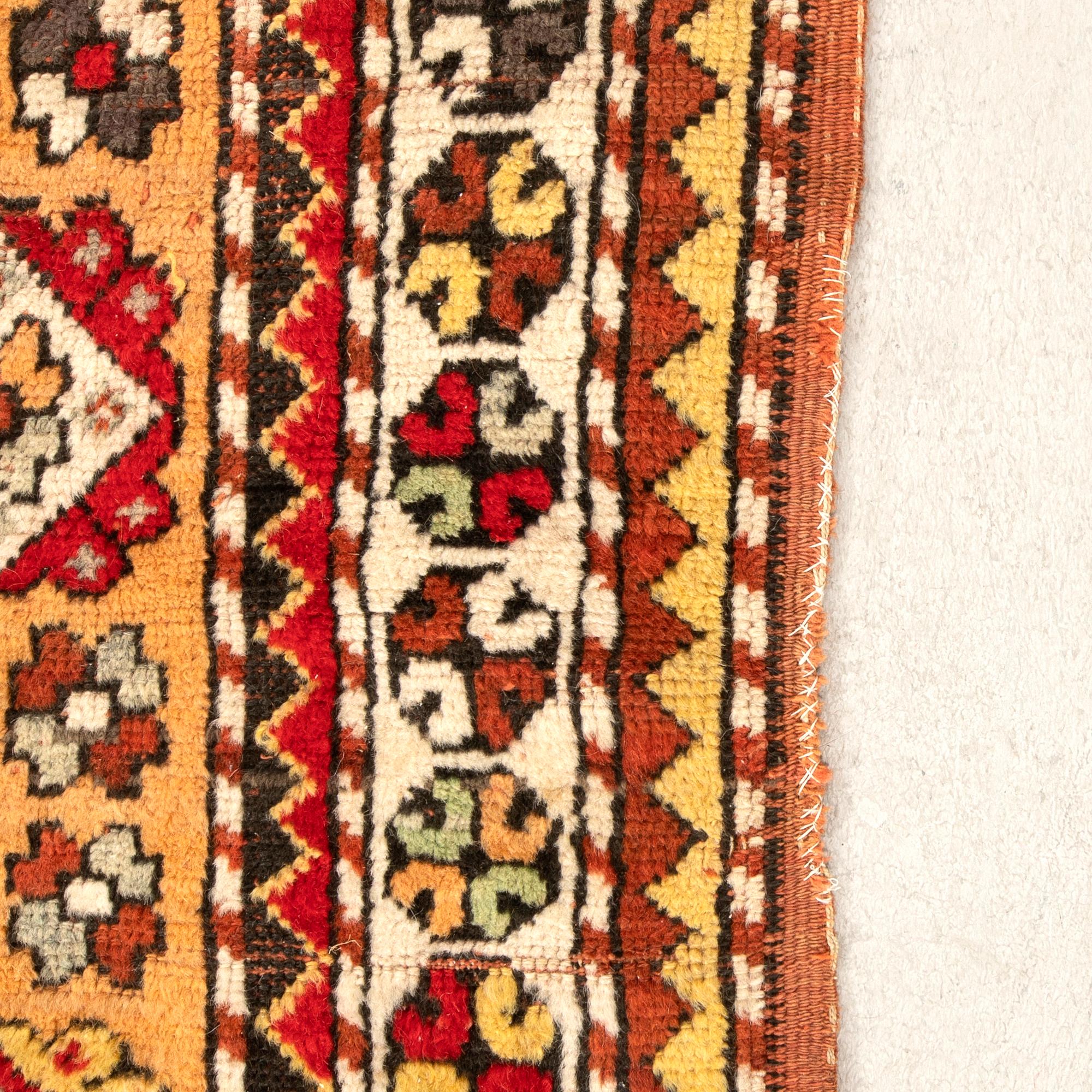 Bergama rug, second half of the 19th century, approximately 223x166 cm.