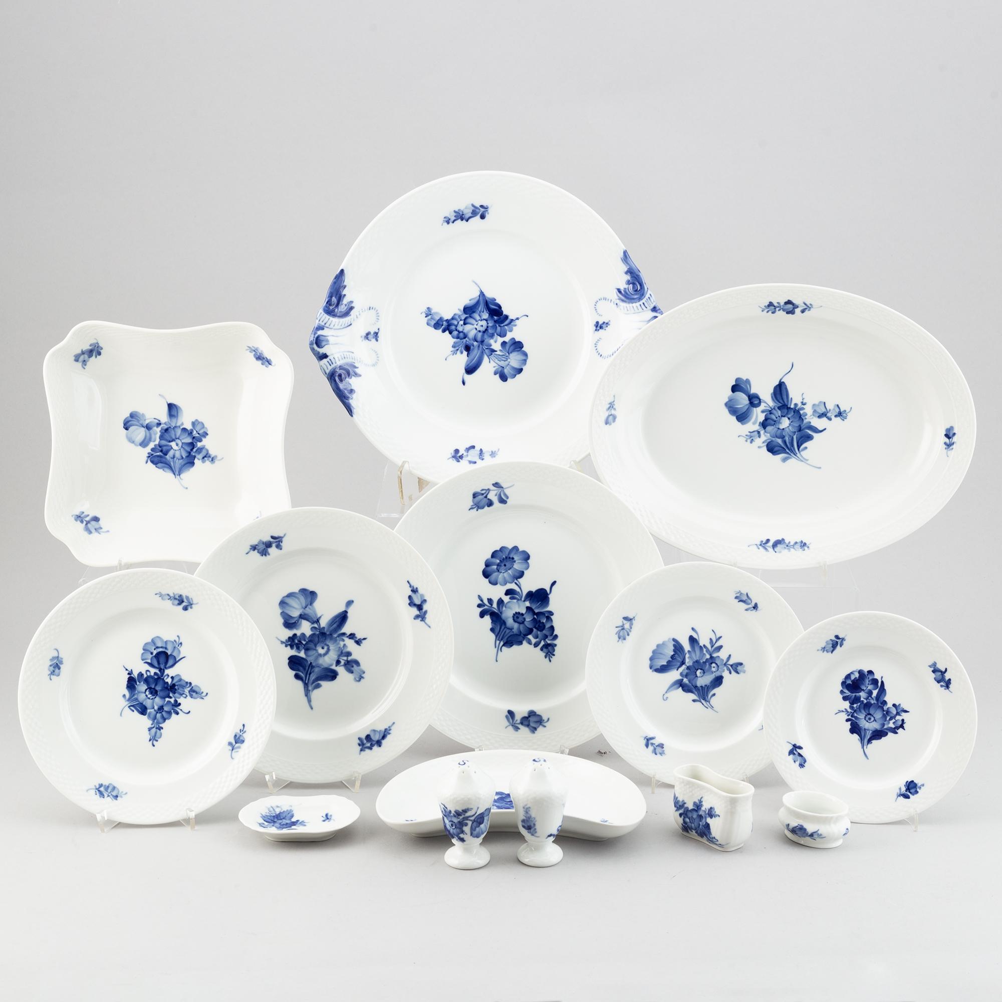 Matservis, Blå Blomster, 123 delar. Royal Copenhagen, Danmark.
