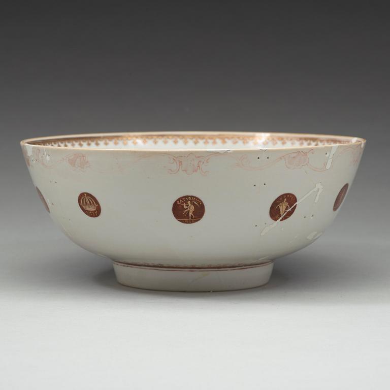 BÅLSKÅL, kompaniporslin. Qingdynastin, 1700-talets första hälft.