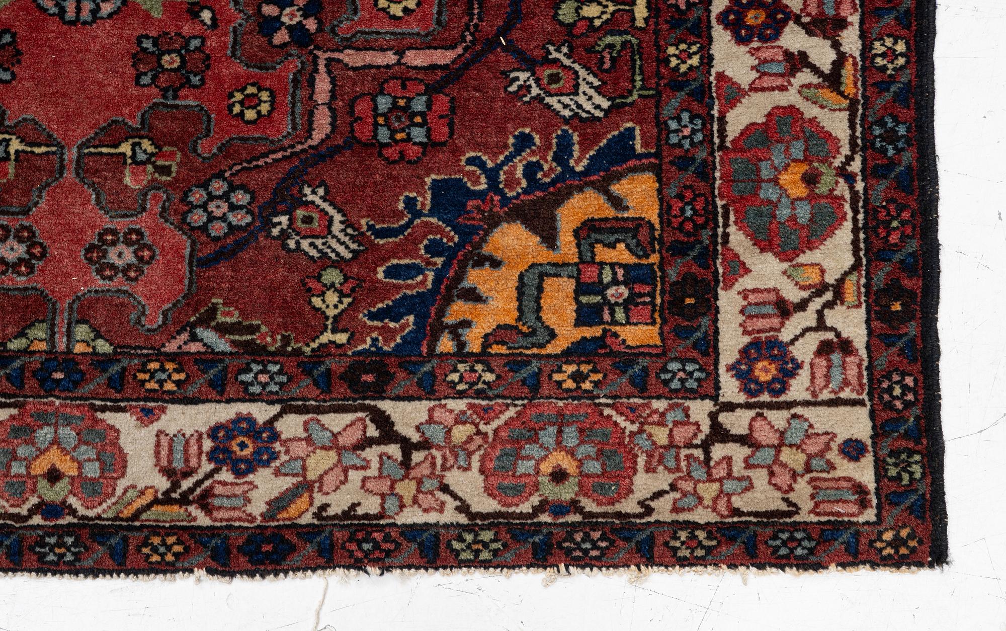 Carpet, Hamadan, approx. 188 x 128 cm.