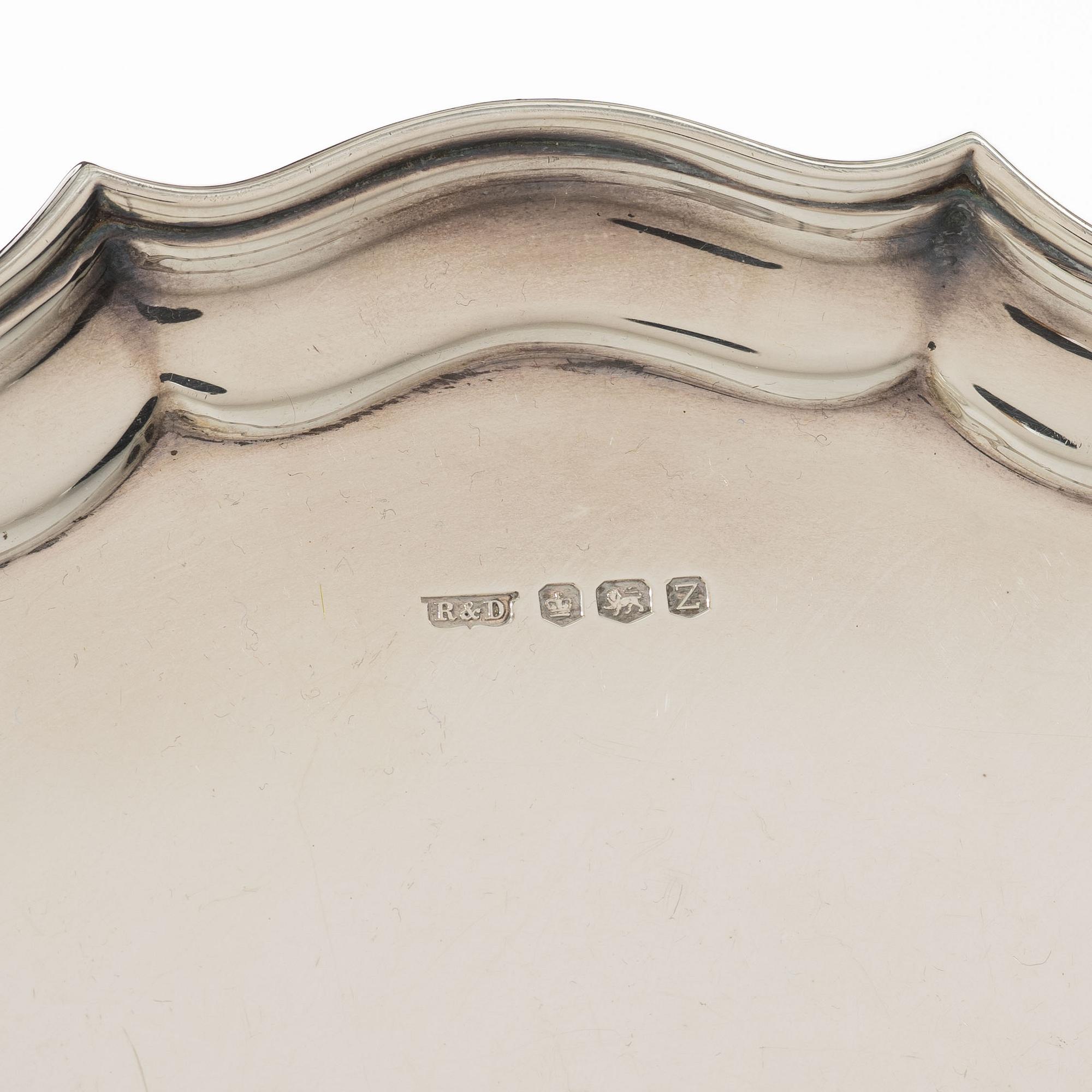 An English silver salver, mark of Roberts & Dore Ltd, Sheffield 1967.