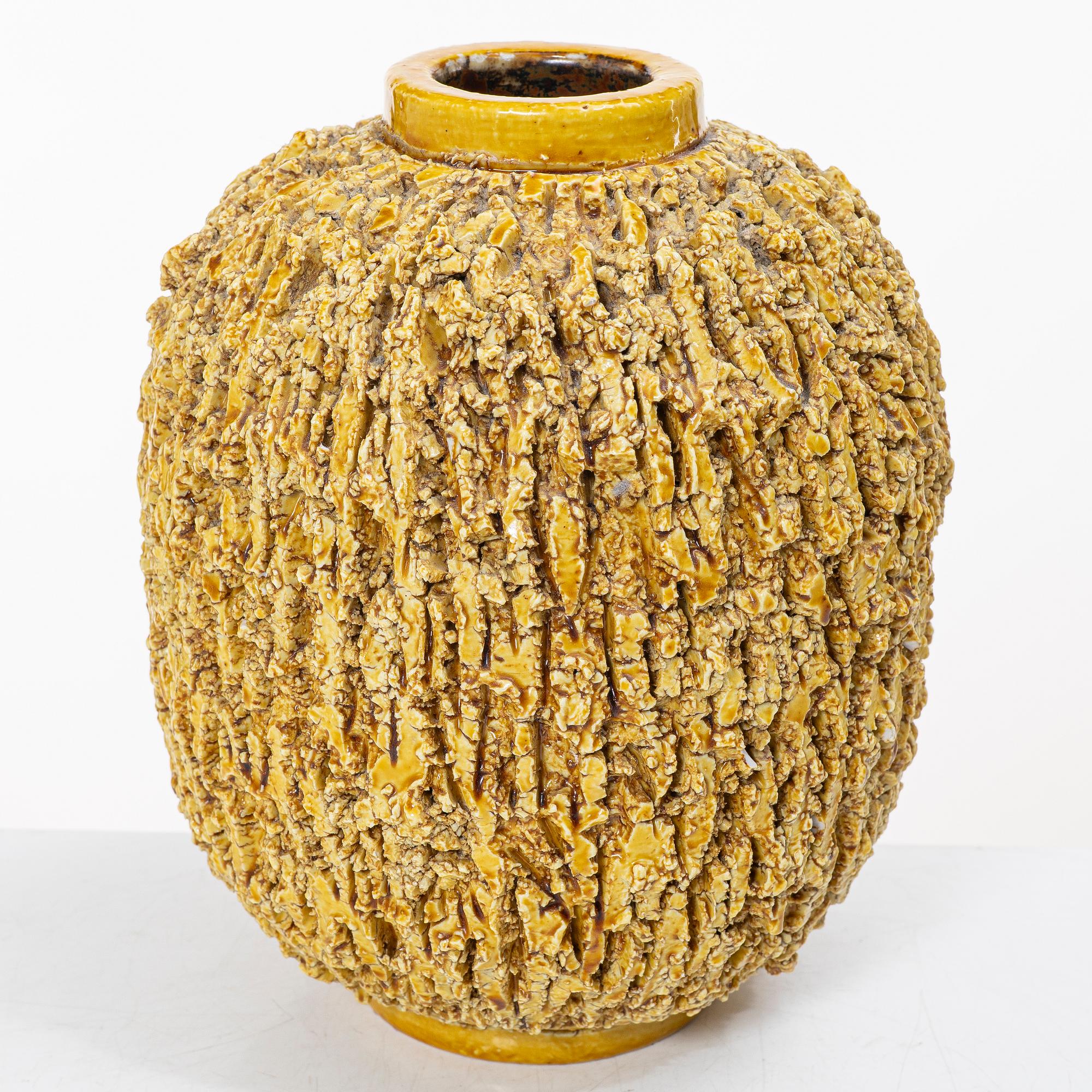 Gunnar Nylund, a stoneware vase, Rörstrand.