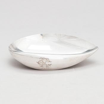 Tapio Wirkkala, skål, silver, "Lieve", stämplad TW, Kultakeskus, Tavastehus 1955.
