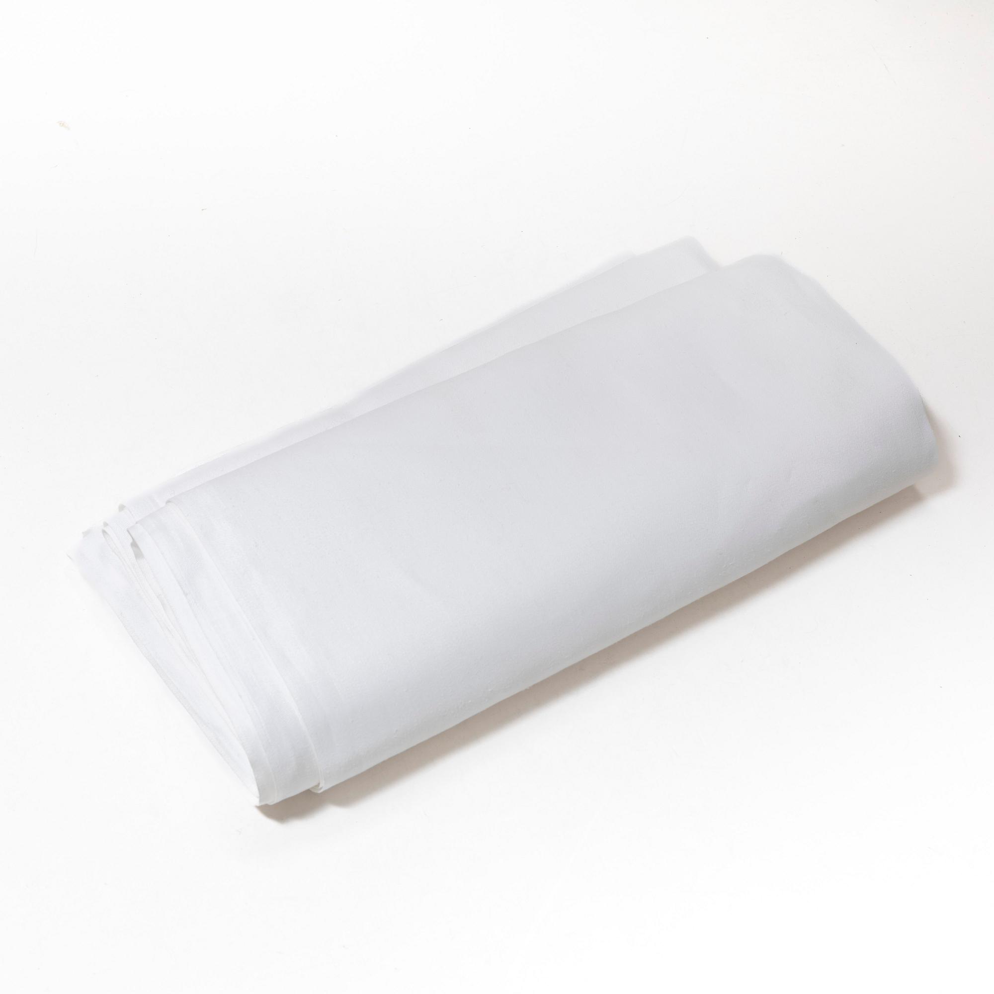 A linnen table cloth.