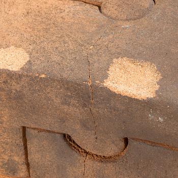 Eduardo Chillida, "Lurra 77".