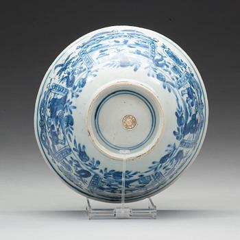 A blue and white bowl, Ming dynasty (1368-1644).