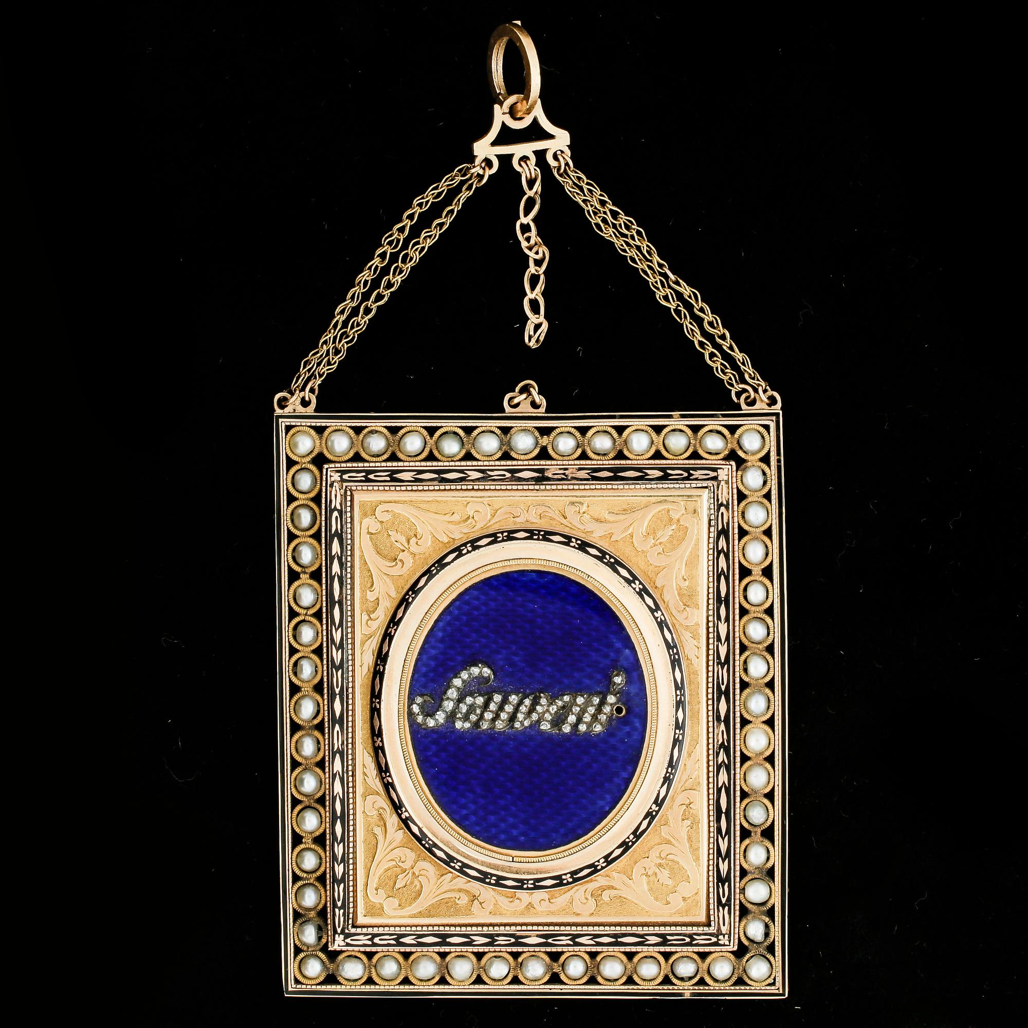 HÄNGE/RAM, 14k guld, pärlor och emalj. 1800-talet andra hälft. Total vikt 28 gr.