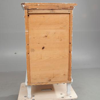 POTTSKÅP, gustaviansk stil, 1900-tal.