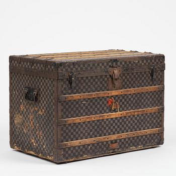 Louis Vuitton suitcase, late 19th century.