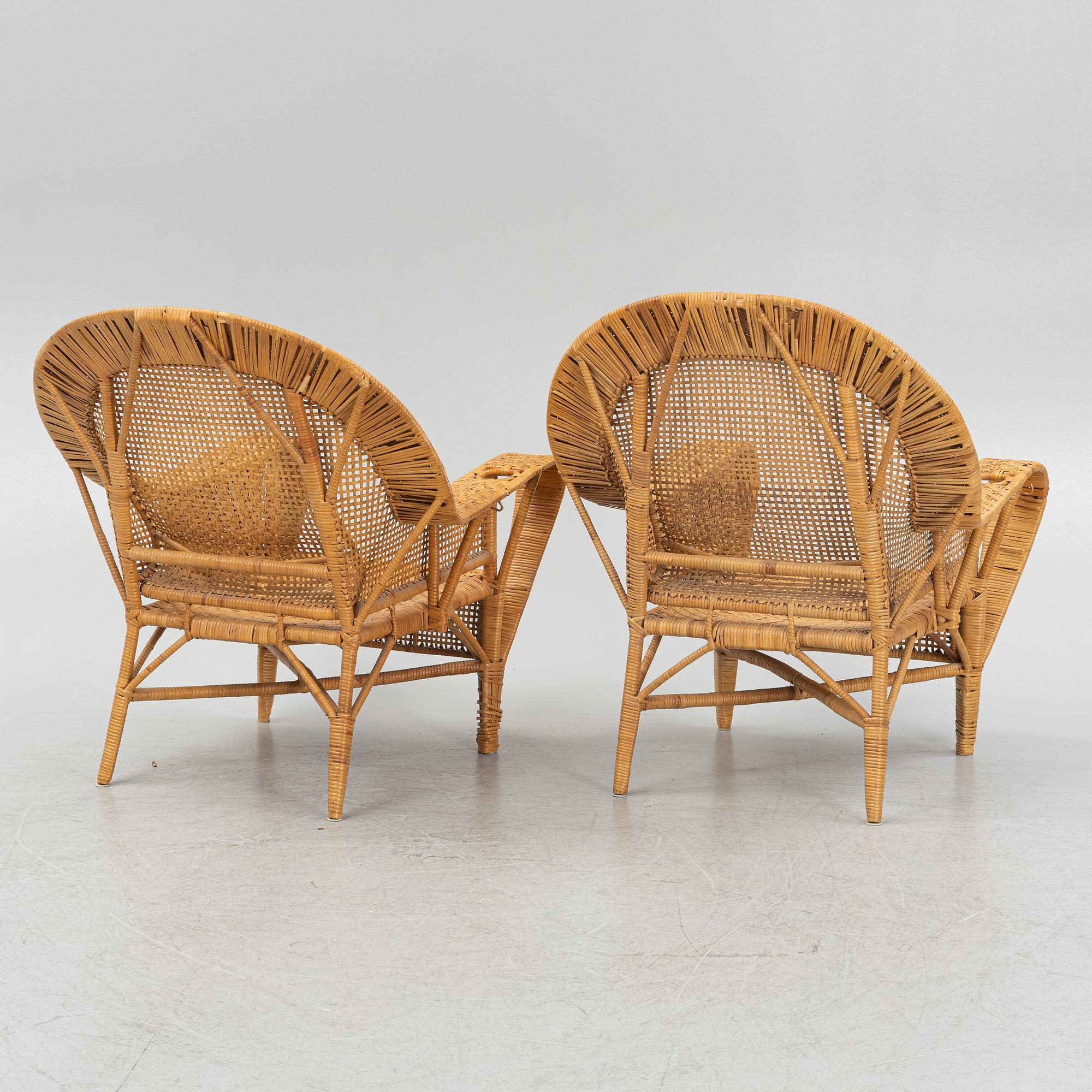 Fåtöljer ett par, Rotting, omkring 1900-talets mitt.