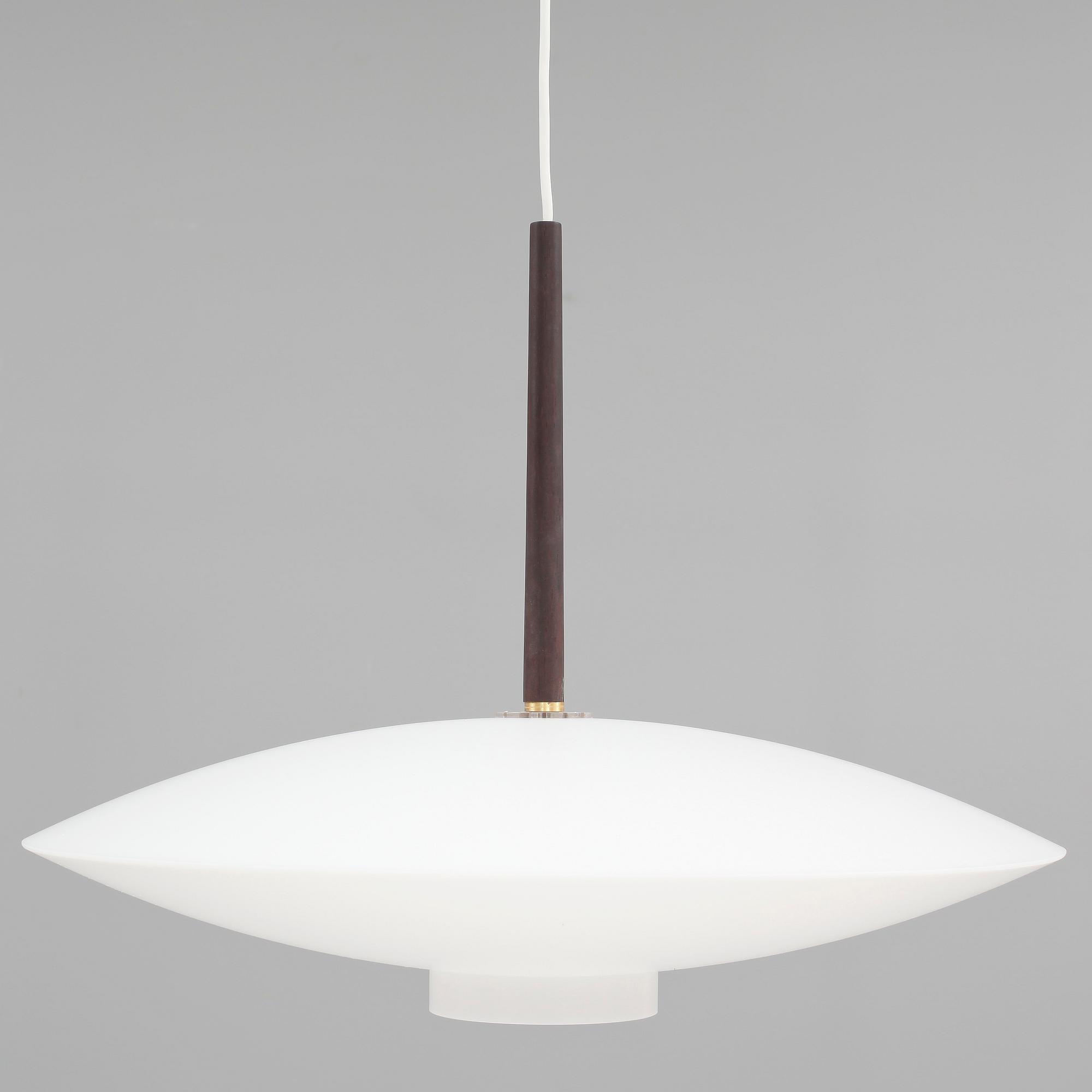 TAKLAMPA, "Discus", Uno och Östen Kristiansson, Luxus, 1900-talets andra hälft. Höjd 42 cm.