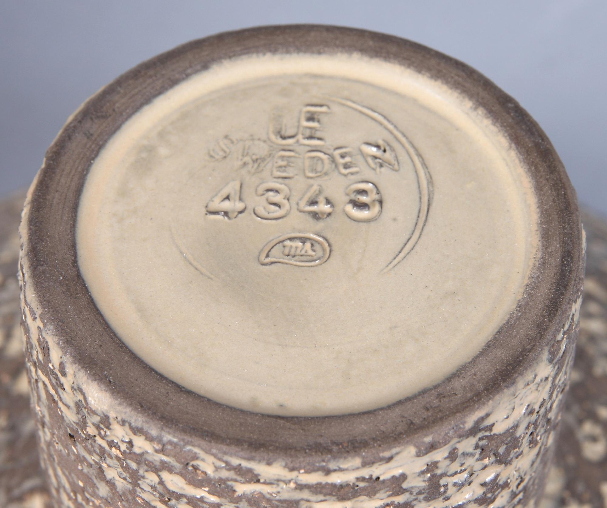 SKÅLAR PÅ FOT, 2 st, stengods, Mari Simmulson, Upsala-Ekeby.